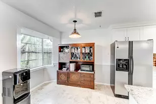 12211 Plumpoint Dr, Houston, TX 77099 - Photo 14