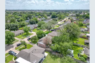 12211 Plumpoint Drive, Houston, TX 77099 - Photo 44