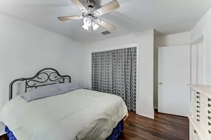 12211 Plumpoint Dr, Houston, TX 77099 - Photo 26