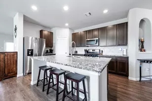 2714 Hoffman Ct, Conroe, TX 77304 - Photo 2