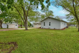 1001 US Hwy 77 N, Hallettsville, TX 77964 - Photo 2