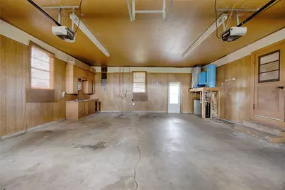 1001 US Highway 77 N, Hallettsville, TX 77964 - Photo 38