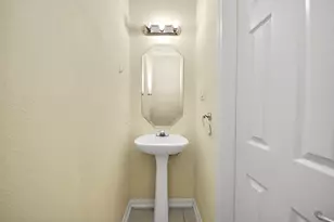 2423 Waterwood Dr, Sugar Land, TX 77479 - Photo 22