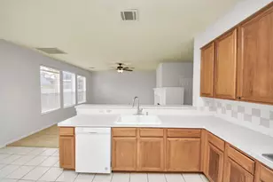 2423 Waterwood Dr, Sugar Land, TX 77479 - Photo 16