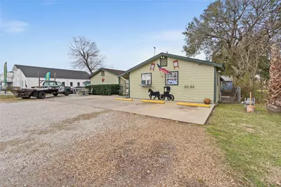 2200 Peach Avenue, Bay City, TX 77414 - Photo 16