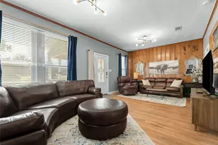 120 Fairway Dr, Bryan, TX 77801 - Photo 2