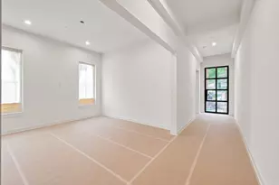 212 E 24th St, Houston, TX 77008 - Photo 12