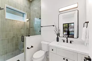 212 E 24th St, Houston, TX 77008 - Photo 30
