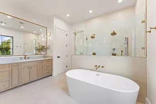 212 E 24th St, Houston, TX 77008 - Photo 14