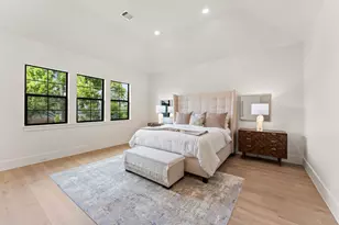 212 E 24th St, Houston, TX 77008 - Photo 12