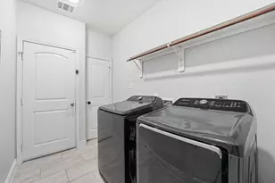 205 Kings Point St, Conroe, TX 77356 - Photo 22