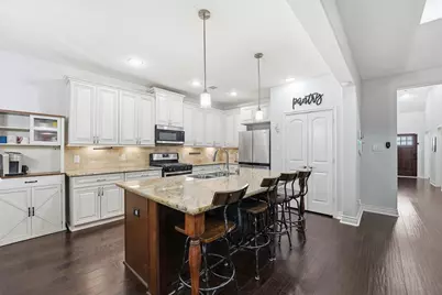 205 Kings Point Street, Conroe, TX 77356 - Photo 6
