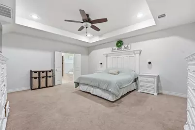 205 Kings Point Street, Conroe, TX 77356 - Photo 10