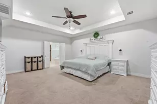 205 Kings Point St, Conroe, TX 77356 - Photo 10