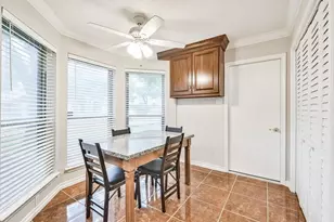 10327 Brickyard Ct, Houston, TX 77041 - Photo 10