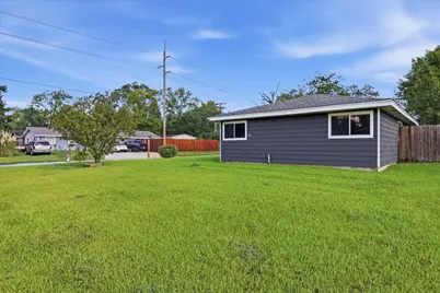3890 Bristol Drive, Beaumont, TX 77707 - Photo 4