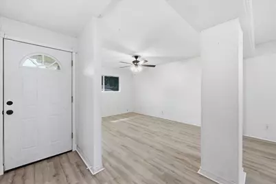 3890 Bristol Drive, Beaumont, TX 77707 - Photo 6