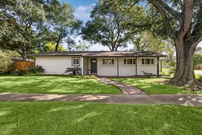 8621 Bob White Drive, Houston, TX 77074 - Photo 30