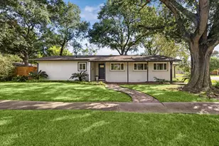 8621 Bob White Dr, Houston, TX 77074 - Photo 30