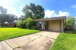 5514 S Acres Dr, Houston, TX 77048 - Photo 2