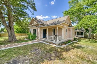 806 E Main Street, Bellville, TX 77418 - Photo 1