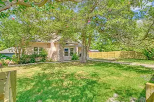 806 E Main St, Bellville, TX 77418 - Photo 38