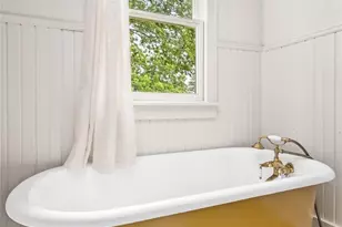 806 E Main St, Bellville, TX 77418 - Photo 30