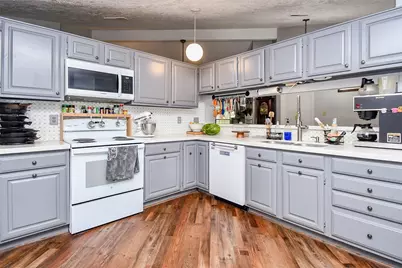 12726 Newberry Street, Sugar Land, TX 77478 - Photo 8