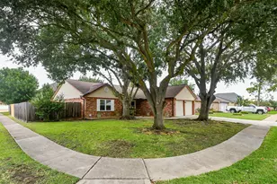12726 Newberry St, Sugar Land, TX 77478 - Photo 1