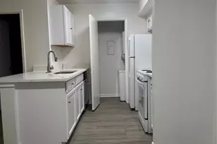 3900 Woodchase Dr, Houston, TX 77042 - Photo 16