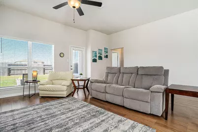 8302 Tourmaline Way, Texas City, TX 77591 - Photo 6