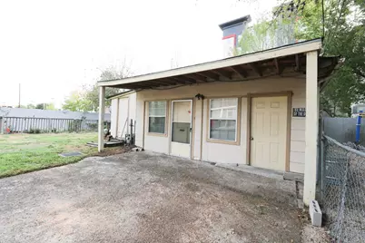 4615 University Oaks 1/2, Houston, TX 77004 - Photo 20