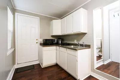 4615 University Oaks 1/2, Houston, TX 77004 - Photo 6