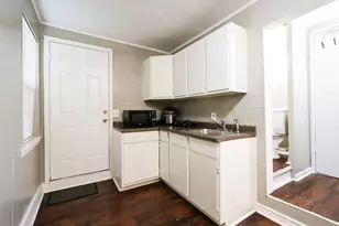 4615 University Oaks 1/2, Houston, TX 77004 - Photo 6