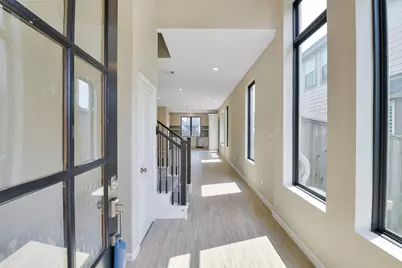 1439 Northwood Bluff Lane, Pinehurst, TX 77362 - Photo 4