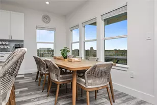 924 Melody Ln, Crystal Beach, TX 77650 - Photo 12