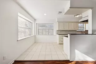 6611 Castle Ln Dr, Houston, TX 77066 - Photo 10