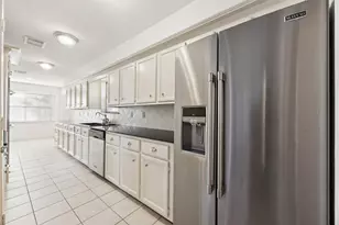 6611 Castle Ln Dr, Houston, TX 77066 - Photo 12