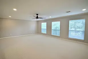 305 Oak Creek Ct, League City, TX 77573 - Photo 22