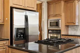 6310 Hermann Lake Dr, Houston, TX 77021 - Photo 8