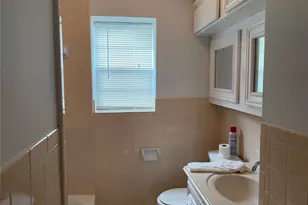 2340 Cumberland St, Houston, TX 77023 - Photo 12