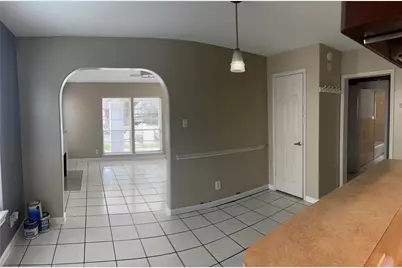 2340 Cumberland Street, Houston, TX 77023 - Photo 10