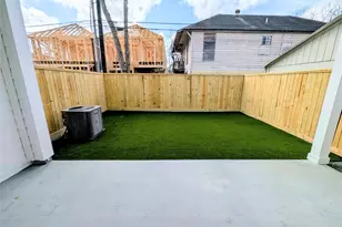 1120 E 26th St, Houston, TX 77009 - Photo 28