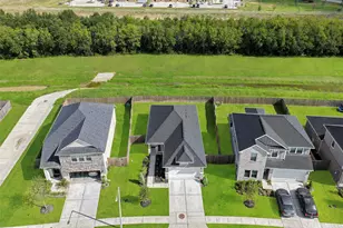 226 Orchard Laurel Dr, Alvin, TX 77511 - Photo 22
