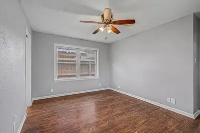 111 Carnation Street, Lake Jackson, TX 77566 - Photo 14