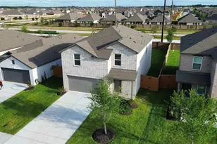 2414 Cherry Ruby Dr, Rosharon, TX 77583 - Photo 4