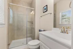 10204 Spring Shadows Park Cir, Houston, TX 77080 - Photo 10