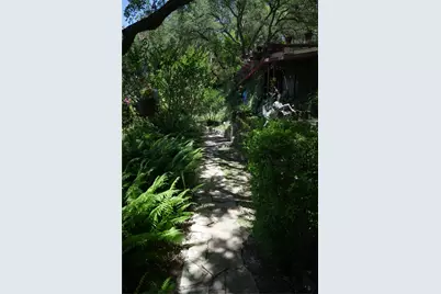 7044 Comanche Trail, Austin, TX 78732 - Photo 4