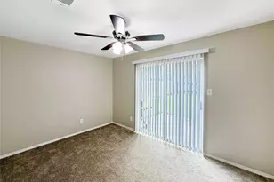 3230 Sycamore Springs Dr, Houston, TX 77339 - Photo 10