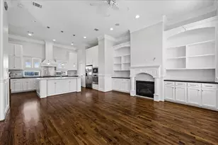 2105 Bidwell Dr, Houston, TX 77018 - Photo 10